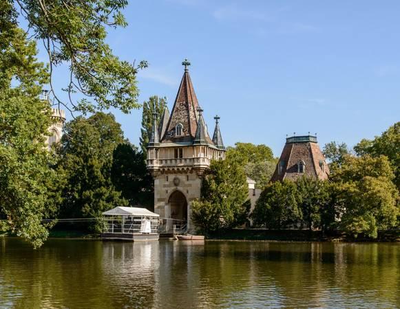 замок Франценсбург