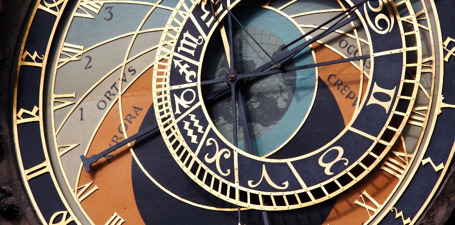 Часы на ратуше Праги