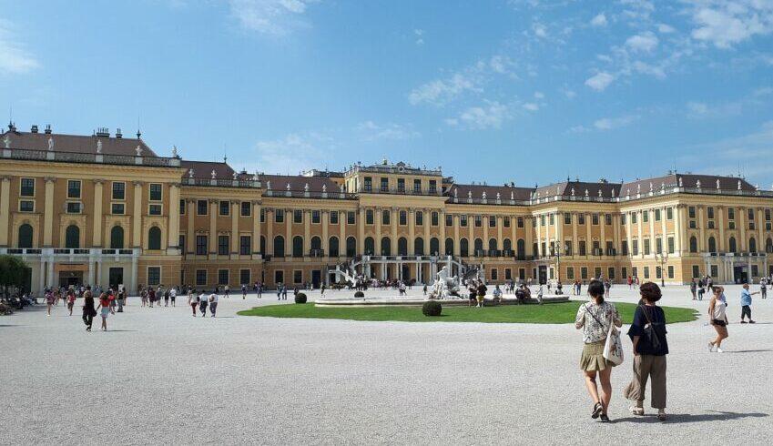 Дворец Шёнбрунн в Вене